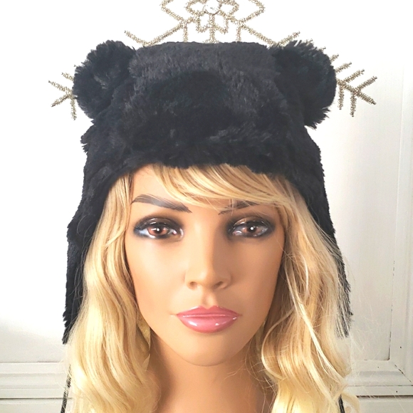 Adorable Super Soft Winter Hat - Picture 3 of 9